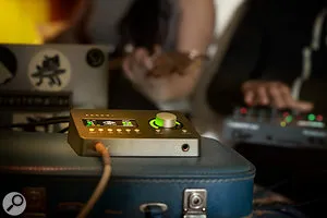 Universal Audio release Arrow bus-powered interface | SM Mastering 2 universal audio release arrow bus-powered interface - detail 1