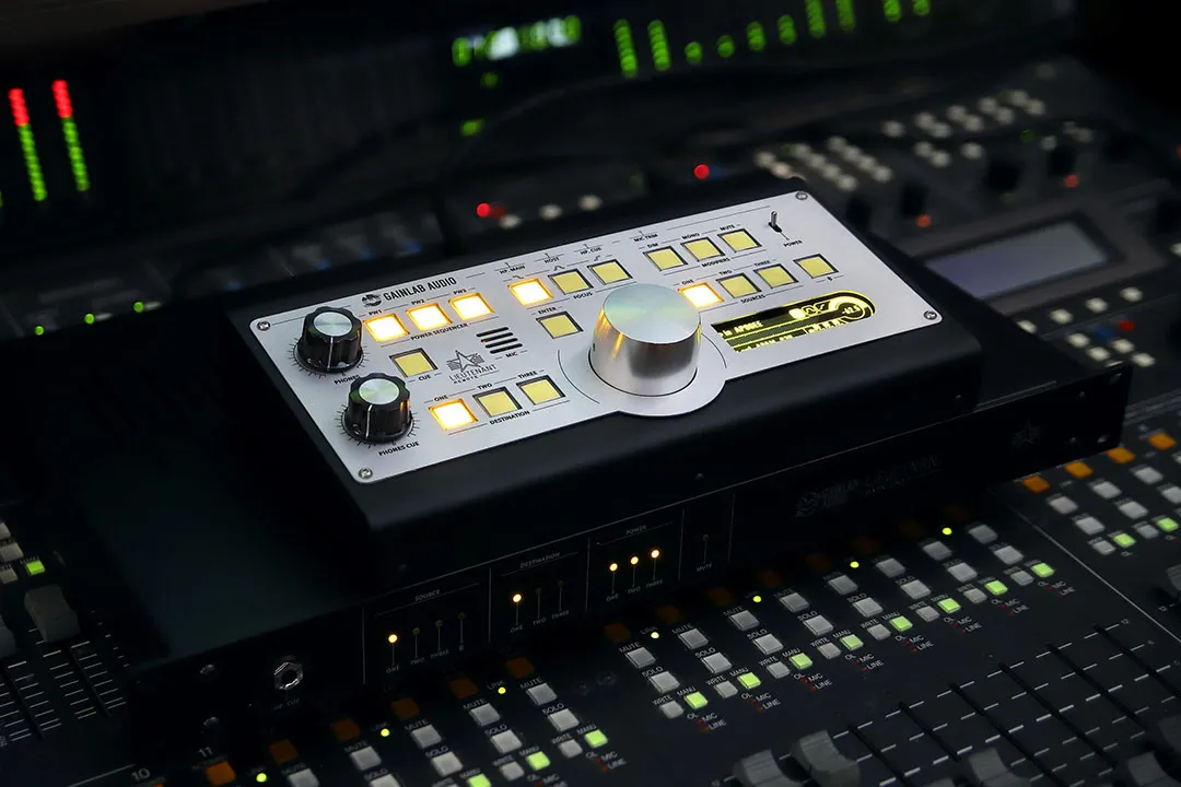 gainlab audio launch with two studio racks - detail 2