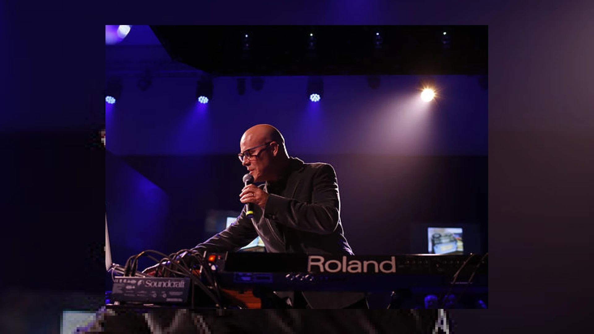 Thomas Dolby performs live in Roland Cloud | SM Mastering 1 thomas dolby performs live in roland cloud