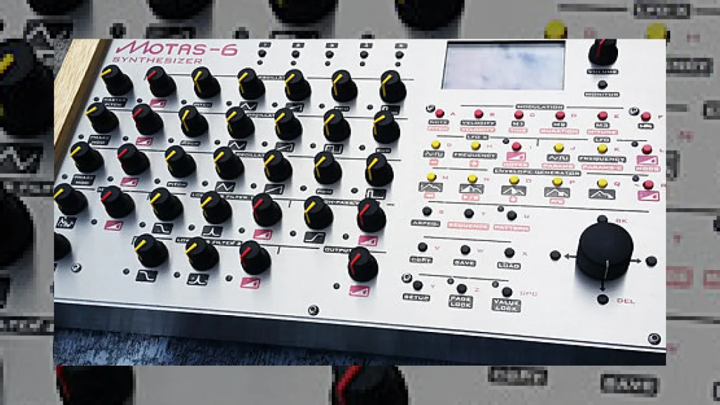 Motas-6 monophonic analogue synthesizer | SM Mastering